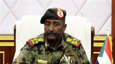 وزراء الحكومة السودانية الجديدة يؤدون القسم الدستوري