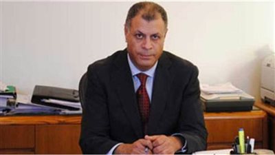 رئيس هيئة البترول ينتقل إلى موقع حريق مستودع عجرود