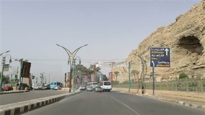 عودة حركة المرور إلى طبيعتها علي طريق البهنسا 