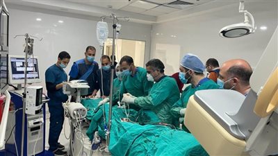 “الرعاية الصحية” تعلن نجاح أول عملية توسيع شرايين بالشنيور الطبي الحديث بمصر