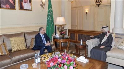 سفير السعودية لدى لبنان يلتقي السفير الفلسطيني