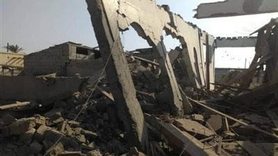 وزير الإعلام اليمني: ندين استهداف الميليشيات الحوثية لمسجد 