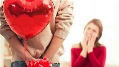 إتيكيت عيد الحب| للرجال: تجنب جلب هدايا الأدوات المنزلية