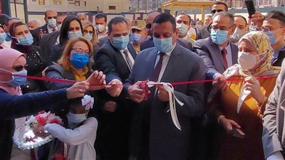 محافظ البحيرة ورئيس هيئة  الأبنية التعليمية يفتتحان مدرسة للمكفوفين بتكلفة 15 مليون جنيه