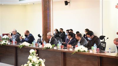 محافظ بورسعيد يشهد موتمر إنشاء الشبكة الوطنية لخدمات الطوارئ