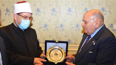 لجنة الدفاع والأمن القومي تكرم وزير الأوقاف
