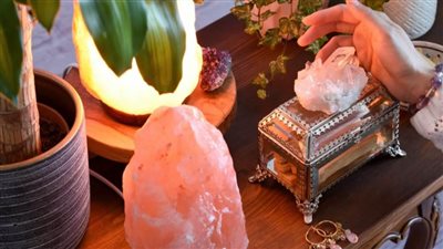 اعرفى فى دقيقة.. العادات المحفزة لجذب الطاقة الإيجابية بالمنزل 