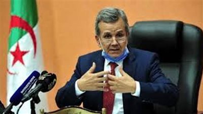 الجزائر تتسلم نحو مليون جرعة من لقاحات 