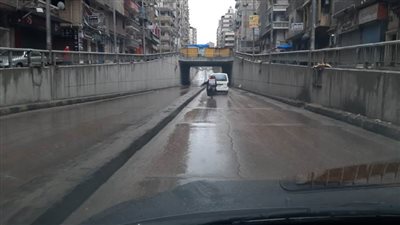 استمرار سقوط الأمطار وكور ثلجية لليوم الثاني على الاسكندرية