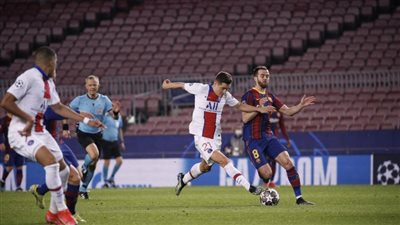 موجز النشرة الرياضية| صلاح يسجل بثنائية ليفربول وثلاثية للأهلي ورباعية لباريس في برشلونة