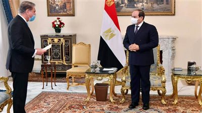 صور.. الرئيس السيسي يستقبل وزير خارجية باكستان