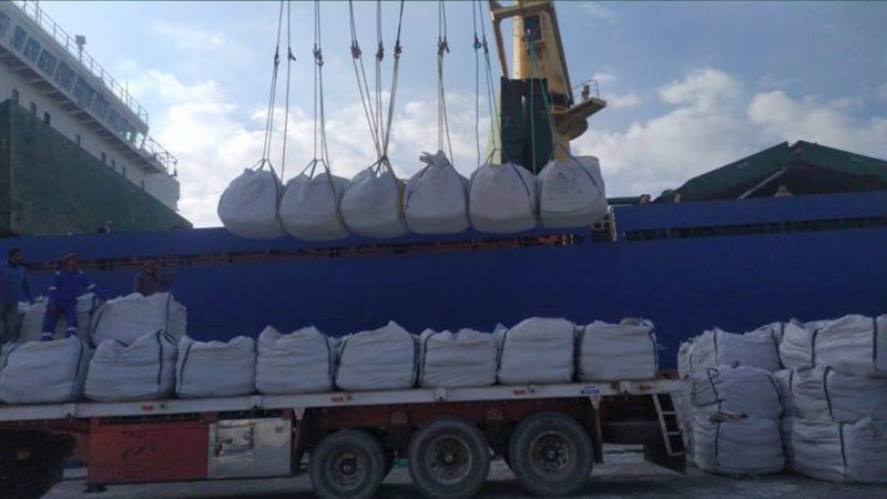 خلال التصدير وإعادة