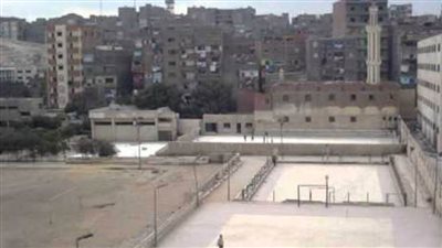 إنهاء أزمة المخلفات المتراكمة خلف سور مركز شباب منشأة ناصر