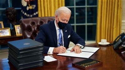 بايدن يتعهد بتمويل 