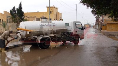 استمراركسح مياه الأمطار من مدن وقرى كفر الشيخ