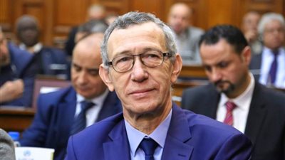 الحكومة الجزائرية ترفض تقرير ستورا حول 