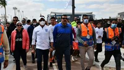 خاص| وزير الشباب والرياضة يوجه رسالة لجماهير الزمالك بشأن الحجز على الأرصدة