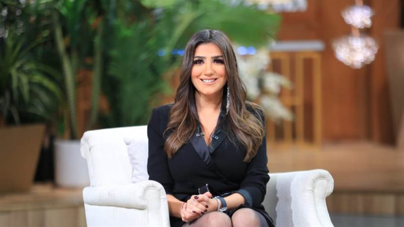 مي عمر ضيفة على برنامج