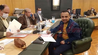 إسلام أبازيد يتقدم بأوراق ترشحه لانتخابات الصحفيين