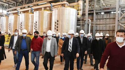 محافظ الشرقية يشهد بدء موسم توريد محصول البنجر بالصالحية الجديدة