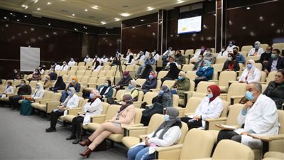 الرعاية الصحية تطلق دورة طب الأسرة الأولى لأطبائها بالإسماعيلية