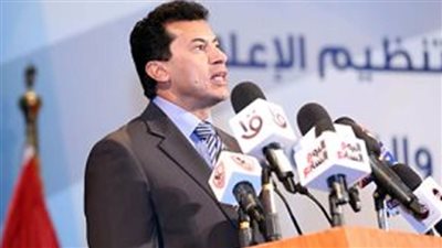 وزير الرياضة يهنئ منتخب السلة بالتأهل لنهائيات البطولة الإفريقية