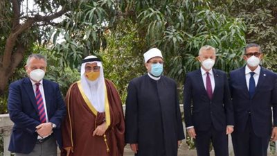 وزير الأوقاف يستقبل رئيس البرلمان العربي