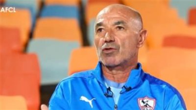 باتشيكو يعقد محاضرة فنية للاعبي الزمالك قبل مواجهة تونجيت السنغالي بـ