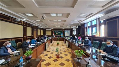 نقيب الإعلاميين في استضافة جامعة دمنهور في ندوة لنشر الوعي ومحاربة الشائعات