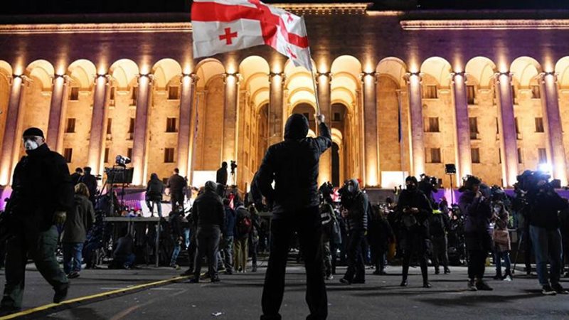 اعتقال رئيس أكبر