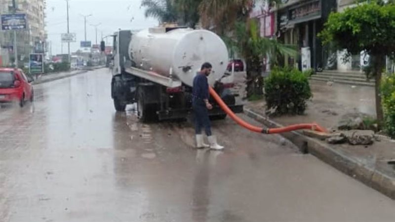 رفع أثار الأمطار