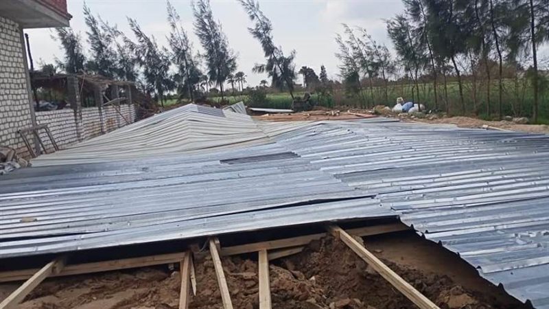 إزالة التعديات بالبحيرة