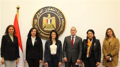  التعاون الدولي والقومي للمرأة يدشنان خطة لسد الفجوة بين الجنسين 