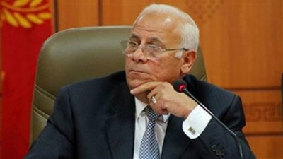 محافظ بورسعيد يتفقد مصنعي بيراميدز لإطارات السيارات وكابسي للدهانات 