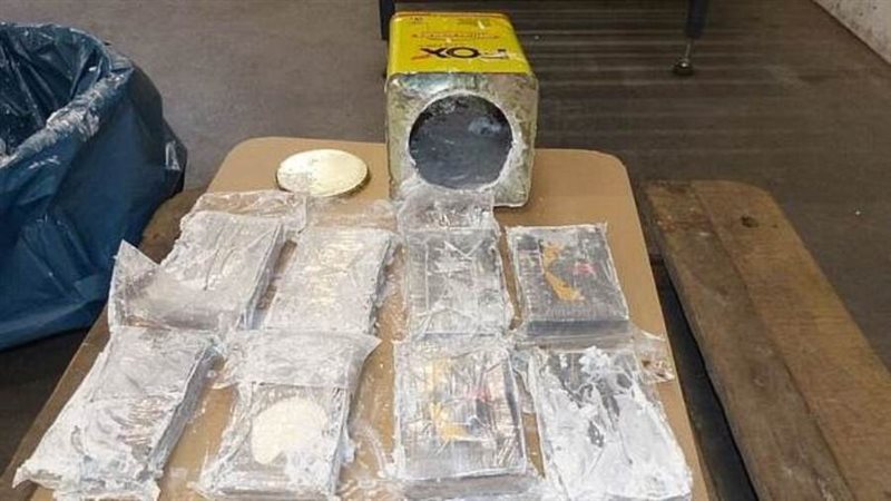 مخباة في صفايح