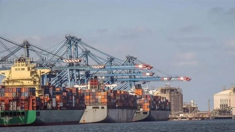 ميناء دمياط