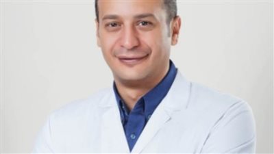 طبيب عيون يجيب على السؤال المحير.. إليك التفاصيل