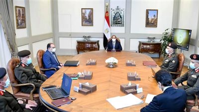 الرئيس السيسي يوجه باستقدام أحدث المعدات لتنفيذ المشروعات القومية