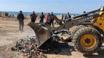 حملات لحي شرق لتطبيق الإجراءات الاحترازية .. وضبط 120 شيشة