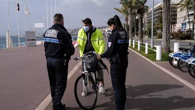 فرنسا: الحجر الصحي بعطلة نهاية الأسبوع يدخل حيز التنفيذ بعدد من المناطق