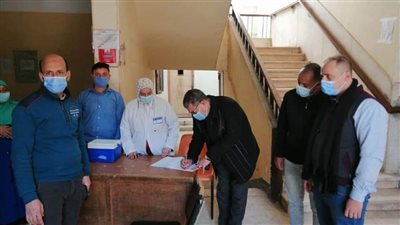 سيارات توعي المواطنين ببدء حملة التطعيم ضد شلل الأطفال بالمنيا