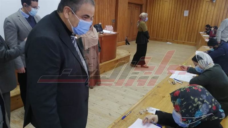 جولة رئيس جامعة كفرالشيخ