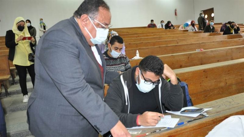 رئيس جامعة حلوان