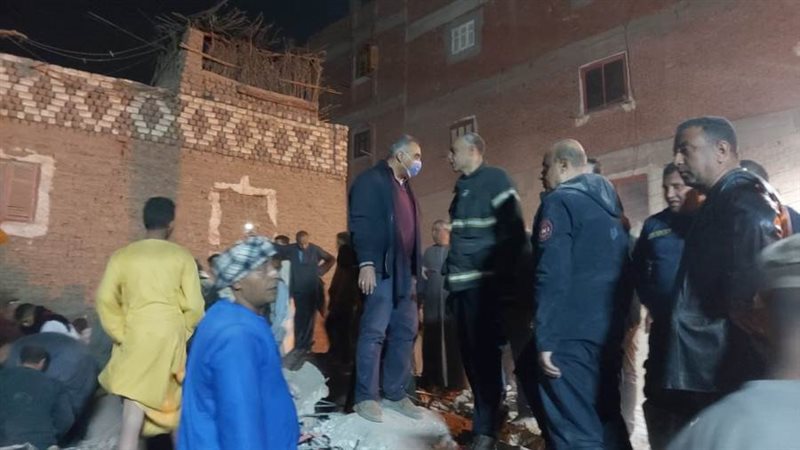 إنهيار منزل بمركز