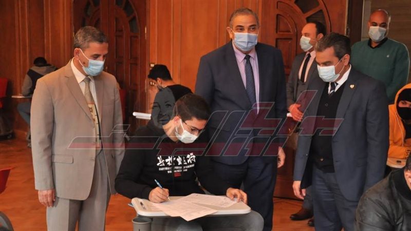 جولة رئيس جامعة كفرالشيخ