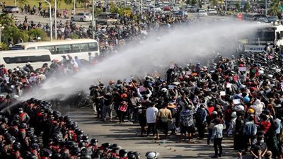 مقتل 18 شخصًا في ميانمار إثر استخدام الشرطة الذخيرة الحية لتفريق المتظاهرين