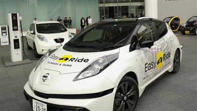 سيارات أجرة ذاتية القيادة تدخل شوارع ووهان بوسط الصين