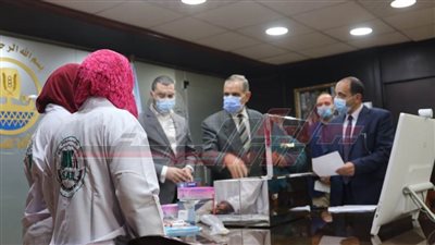 تسلم 3 سيدات ريفيات شنط إسعافات أولية بيطرية بعد تدريب 12 سيدة متزوجة