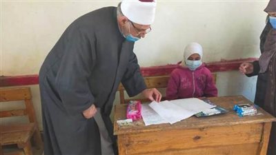 وكيل الأزهر يتفقد لجان الشهادة الابتدائية والصف الأول الثانوي بالقليوبية