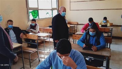 مدير التعليم العام يتفقد سير الامتحانات بكفر شكر